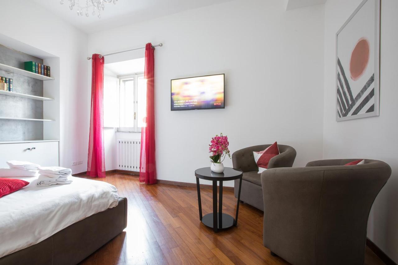 Pantheon Apartment