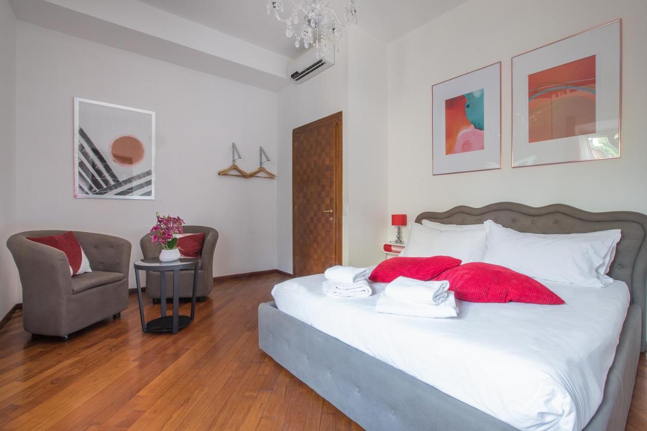 Pantheon Apartment Rome